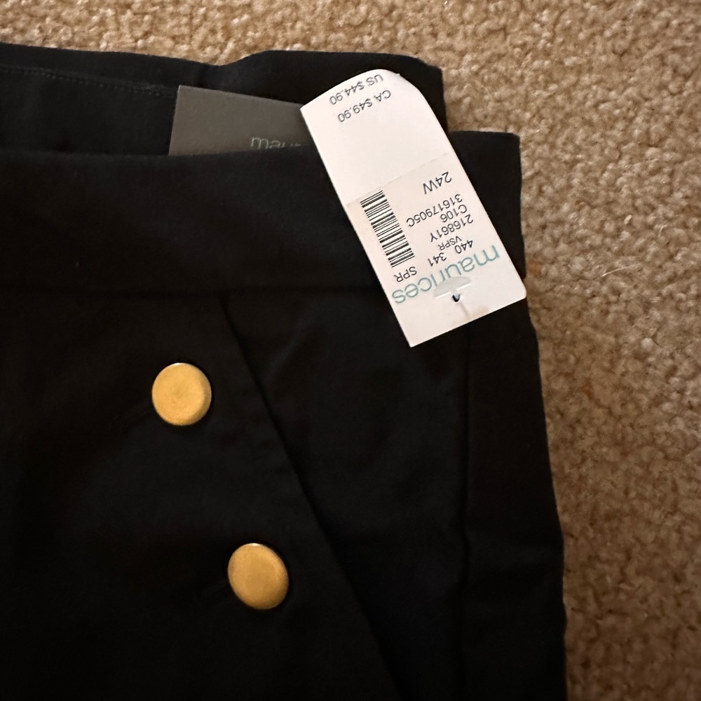 COPY - NWT women’s plus size dressy capris. Maurice's size 24 24W - Picture 2 of 7